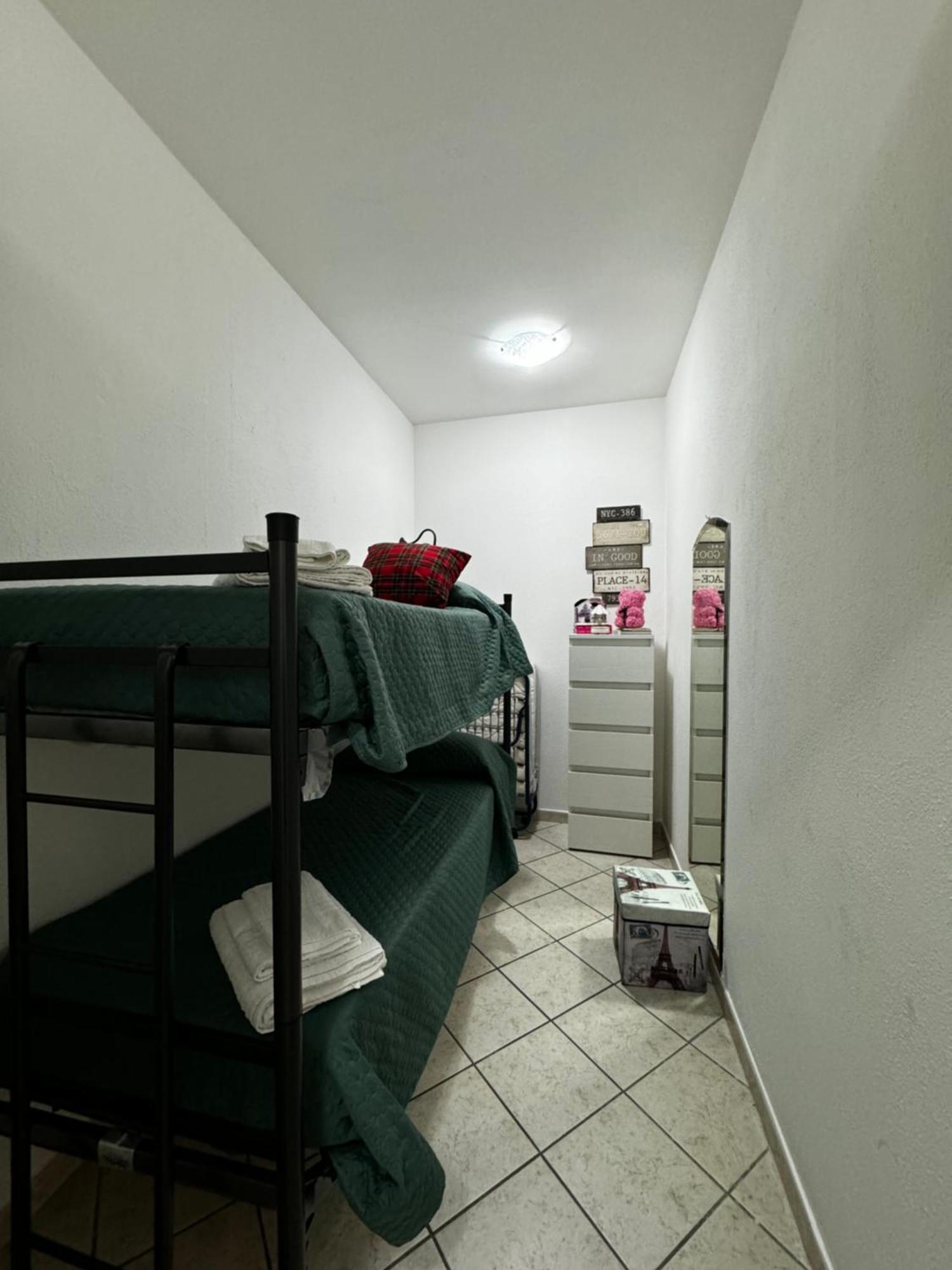Victoryhouse Apartment Наполи Екстериор снимка