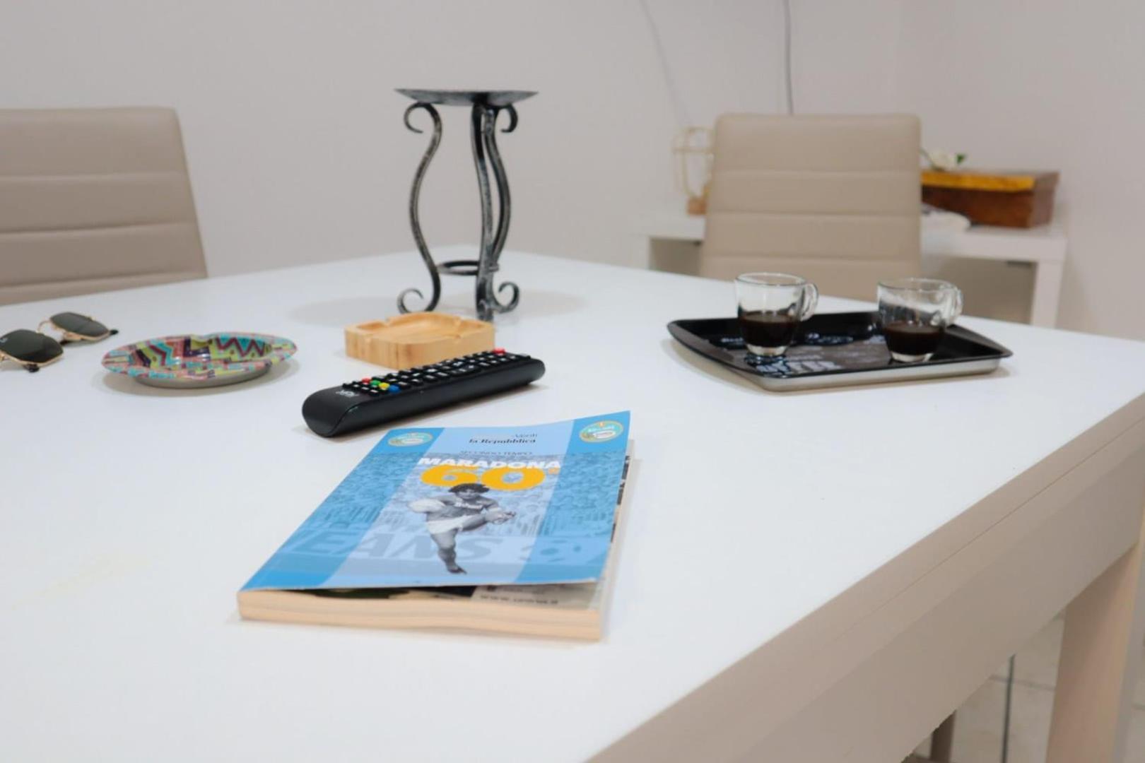 Victoryhouse Apartment Наполи Екстериор снимка